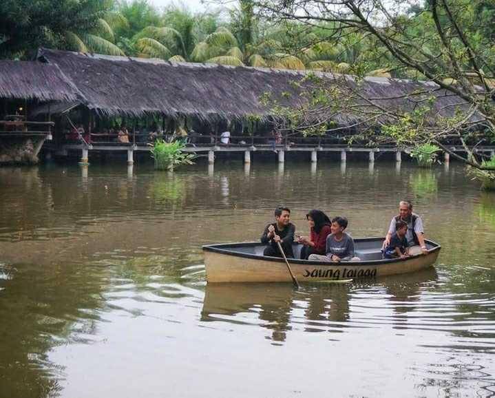 Rumah Makan Saung Talaga (instagram.com/saungtalaga)