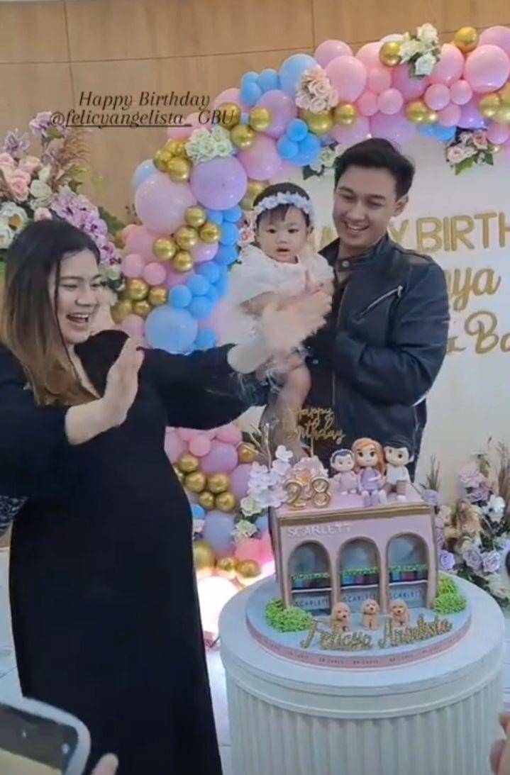 potret kejutan ultah ke-28 Felicya Angelista (instagram.com/asihsukaesihr)