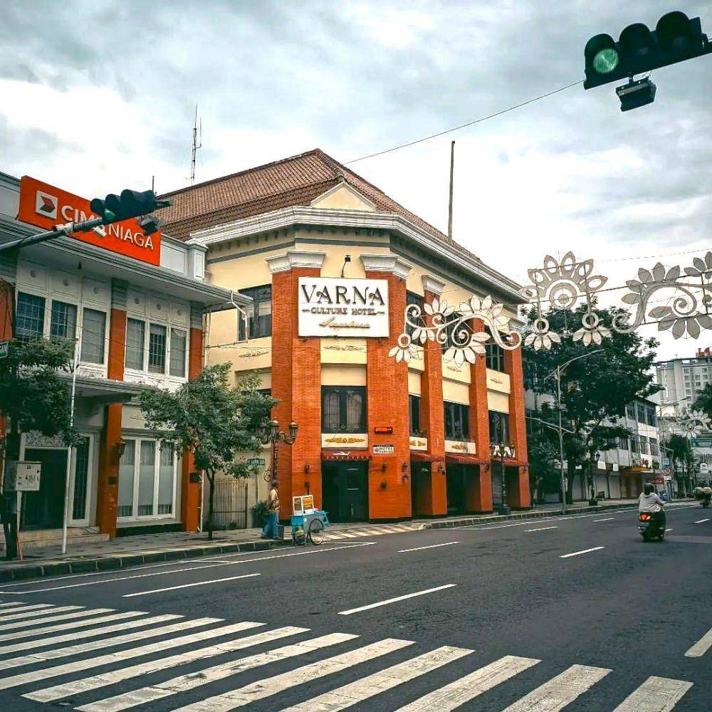 Varna Culture Hotel Surabaya (instagram.com/cakjack78)
