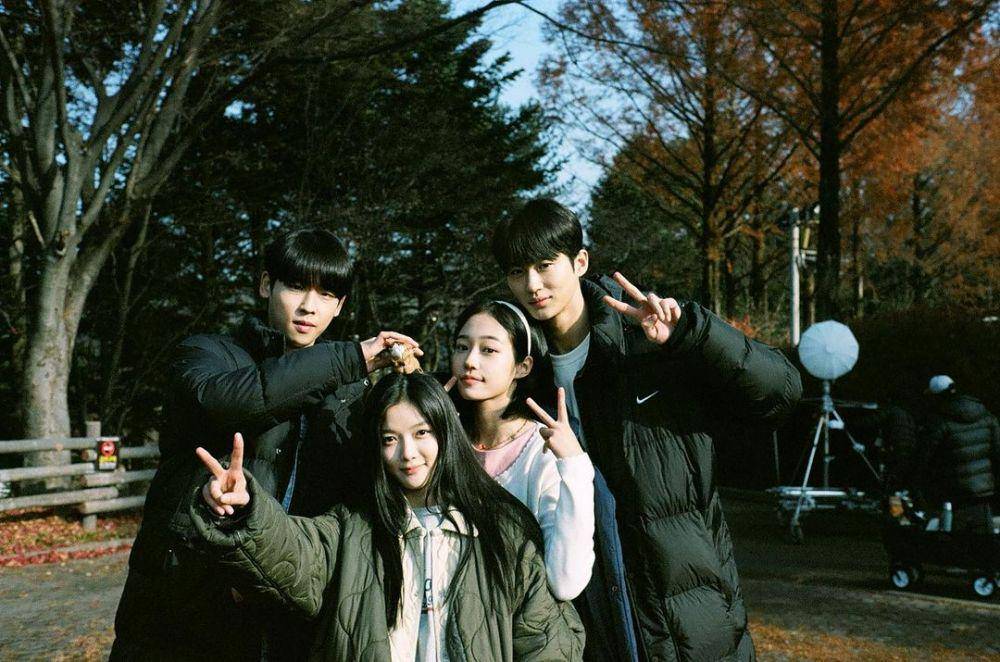 Para pemain 20th Century Girl. (ig/rohyoonseo)