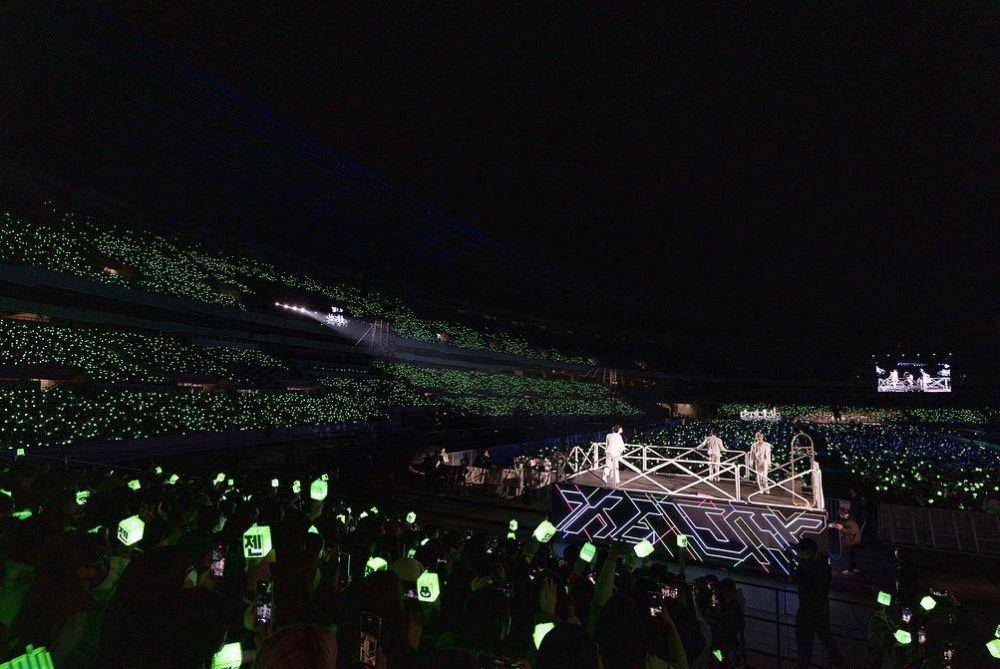 Cuplikan konser NCT127 (instagram.com/nct127)