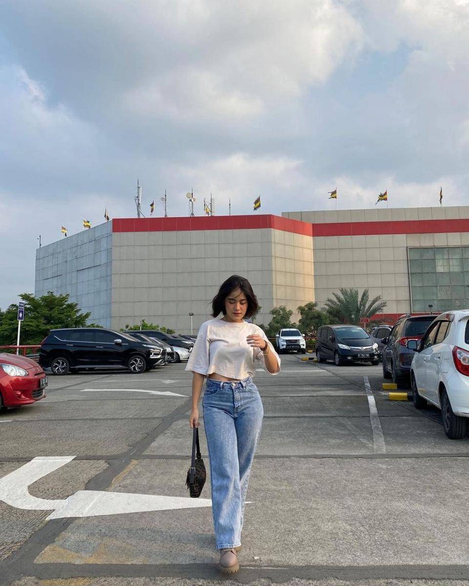 Ashira Zamita (instagram.com/ashirazamita/)
