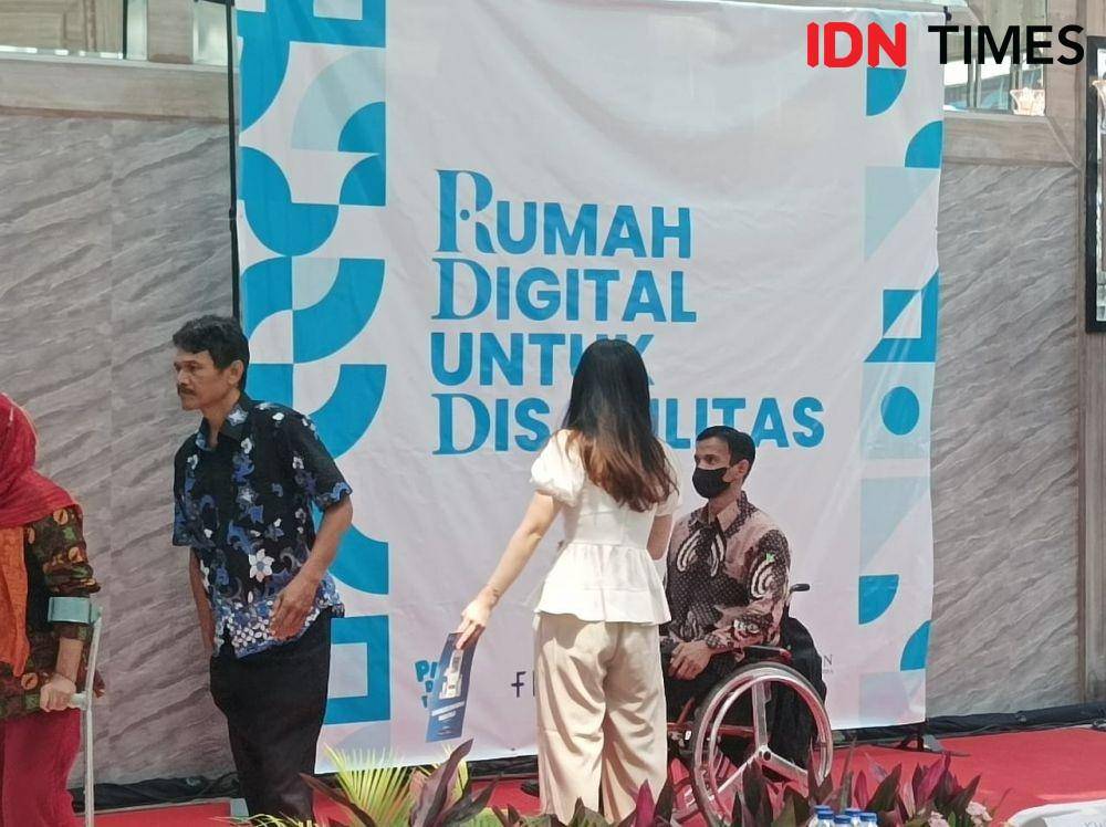 Penjabat (Pj.) Gubernur DKI Jakarta, Heru Budi Hartono melaunching Rumah Digital untuk Disabilitas, Teluk Betung, Jakarta Pusat, Jumat (4/11/2022). (IDN Times/Dini Suciatiningrum)