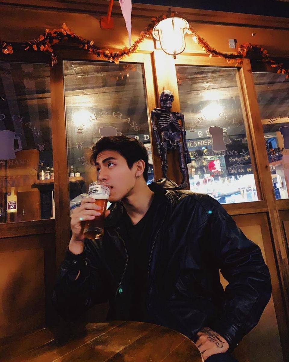 potret outfit effortless ala DPR IAN (instagram.com/dprian)