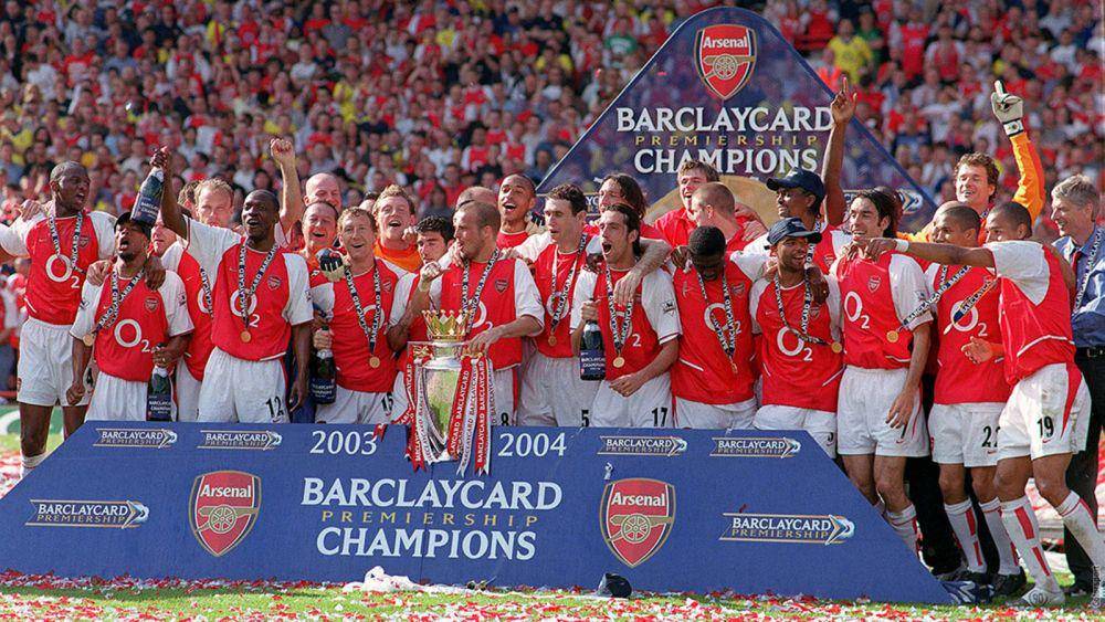 Arsenal juara Premier League musim 2003/2004. (arsenal.com)