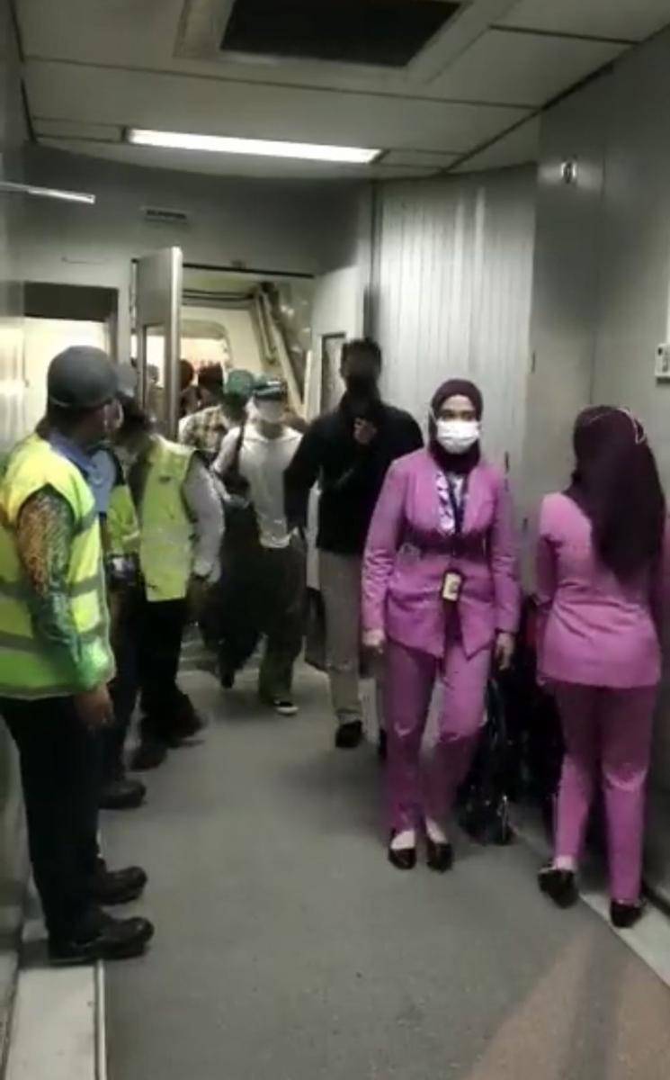 momen NCT sampai di Jakarta (twitter.com/hidayatus12)