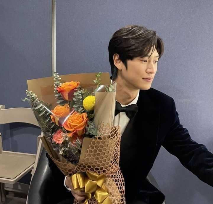 Aktor Na In Woo (instagram.com/10042n00)