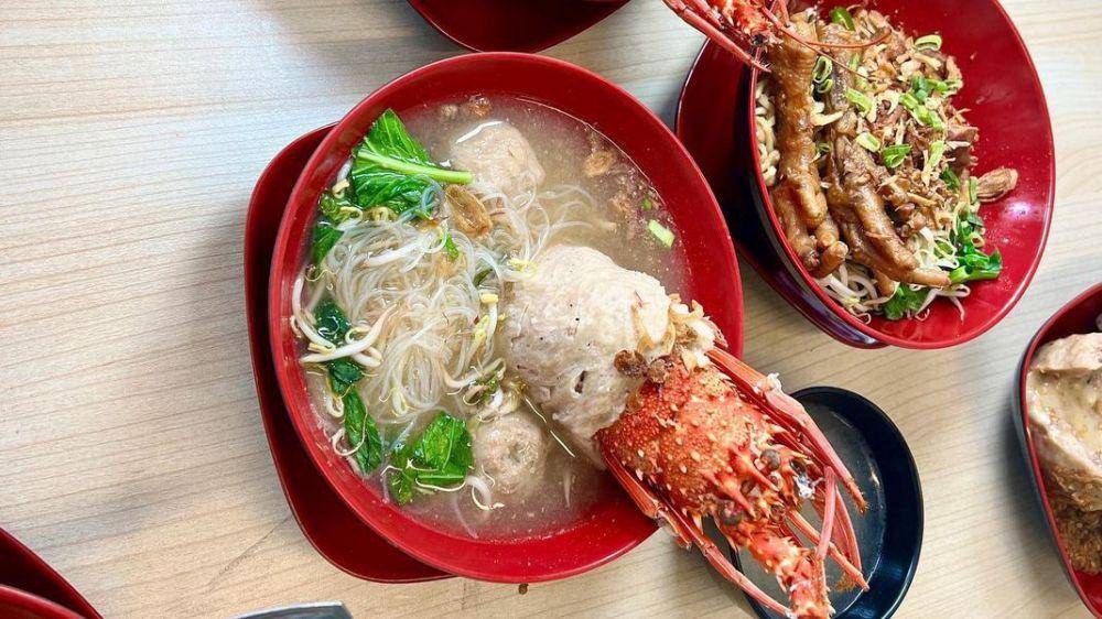 Bakso Semox Madam Dewin ( Instagram.com/ bakso_semox)
