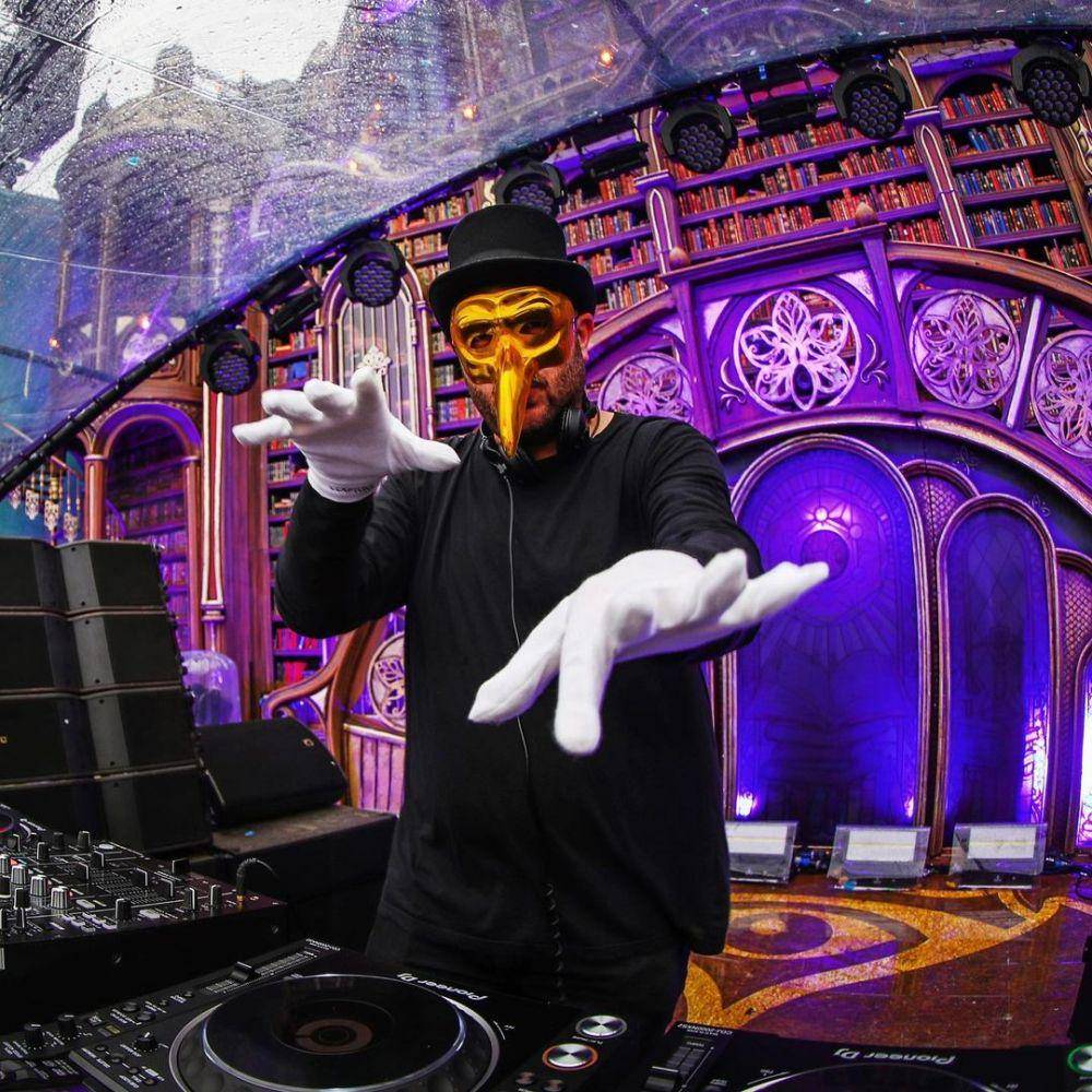 Claptone (instagram.com/claptone.official)