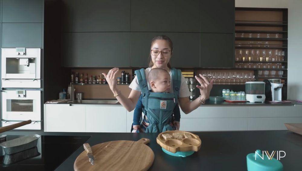 Nikita Willy masak MPASI (YouTube.com/Nikita Willy Official)