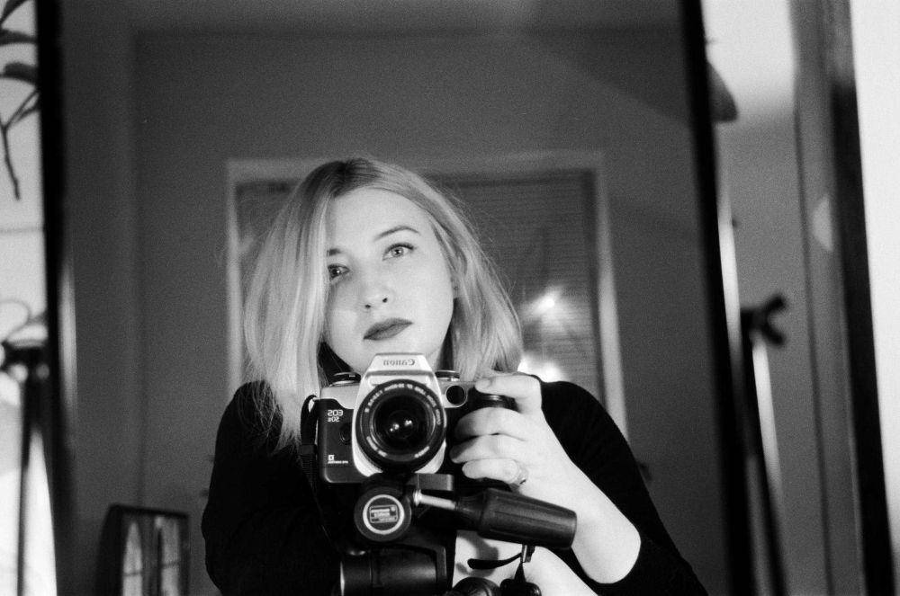 ilustrasi selfie (pexels.com/id-id/elizaveta-mitenkova)