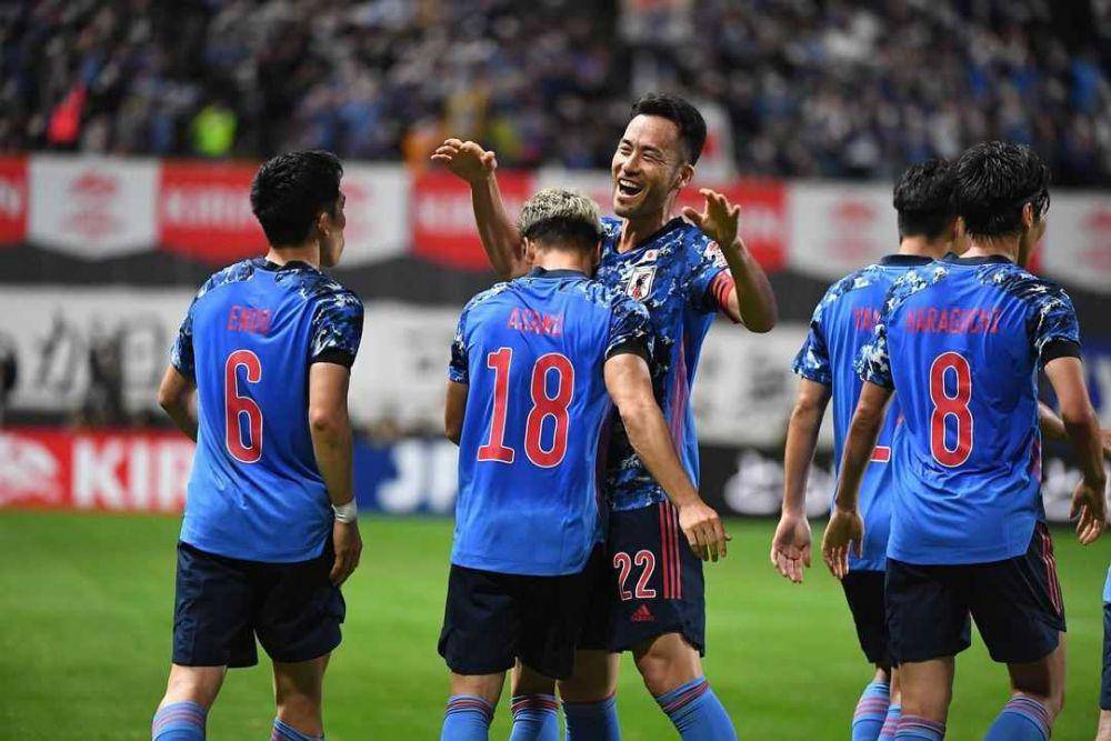 Maya Yoshida (instagram.com/mayayoshida22)