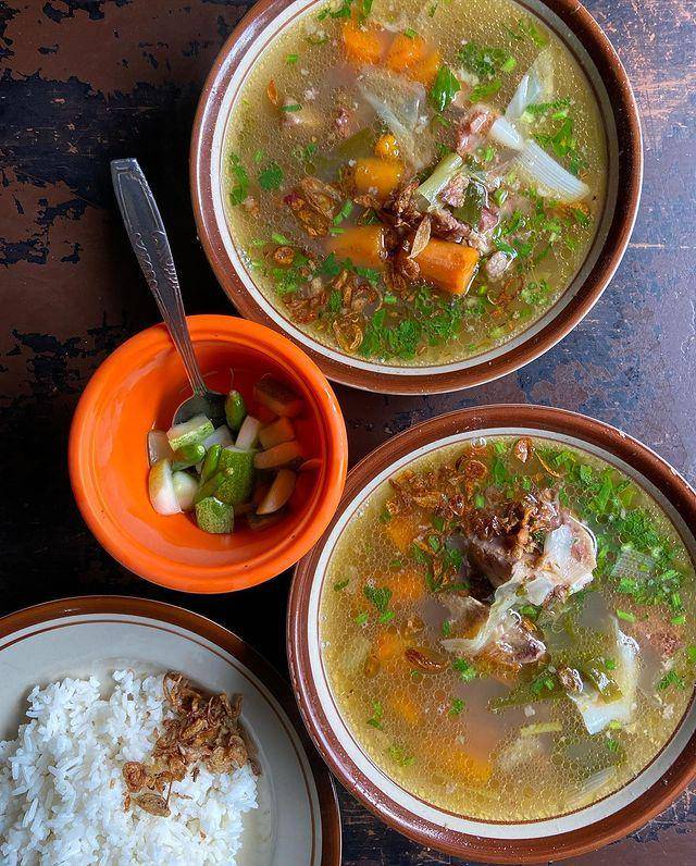 Sop Buntut Ma'Emun (instagram.com/misshotrodqueen)