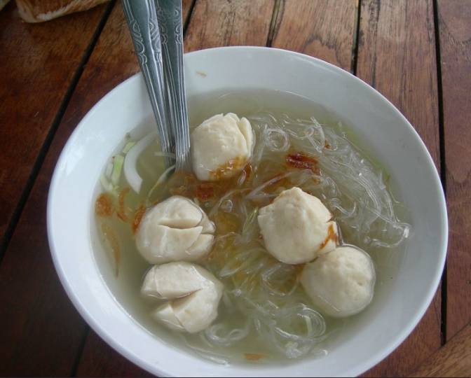 Bakso Tenis Pak Kribo ( Flickr.com/ David Nagy)