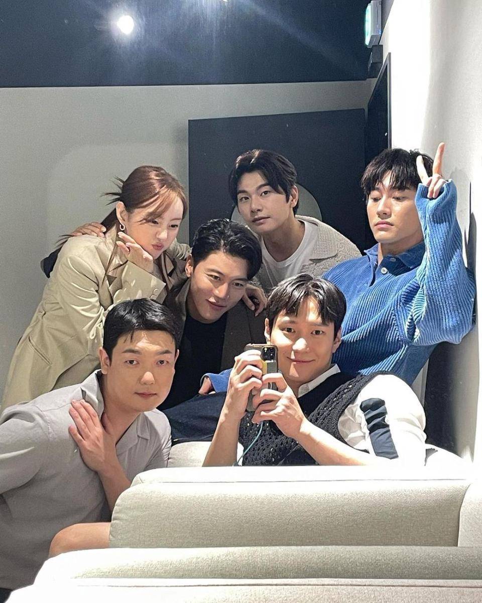 potret keakraban cast film 6/45 di balik layar (instagram.com/kopular)