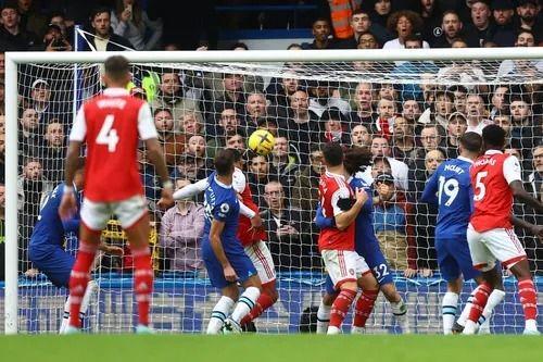 Arsenal Permalukan Chelsea di Stamford Bridge