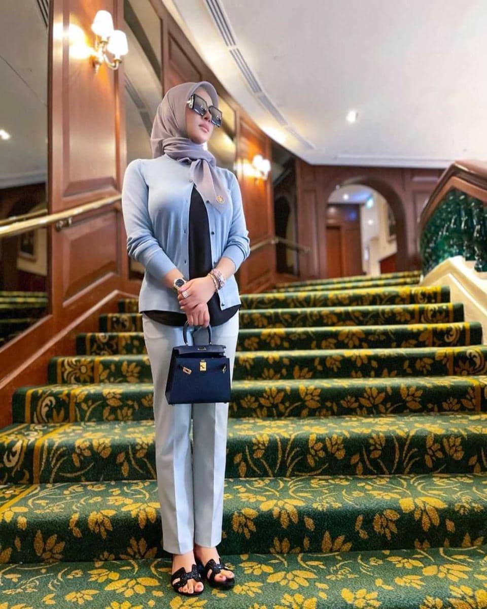 OOTD Ngantor (instagram.com/princessyahrini)