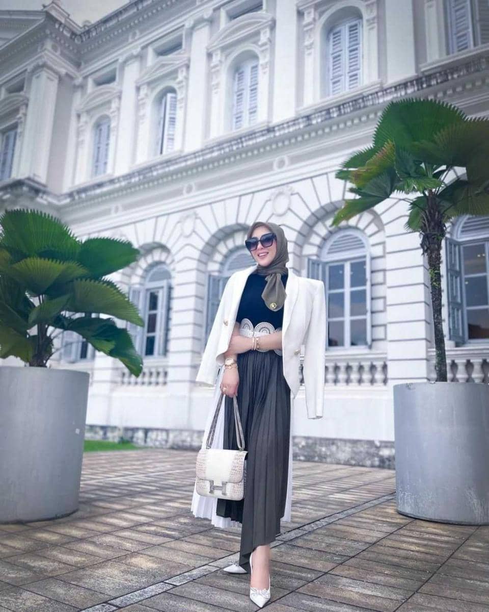 OOTD Ngantor (instagram.com/princessyahrini)