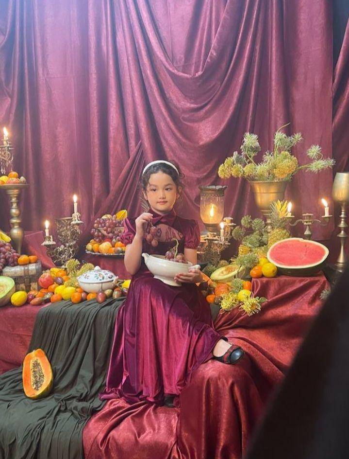 photoshoot keluarga Ussy-Andhika (instagram.com/ussypratama)