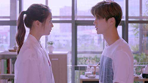 Luhan dan Guan Xiao Tong (Imdb.com/Sweet Combat [2018]/)