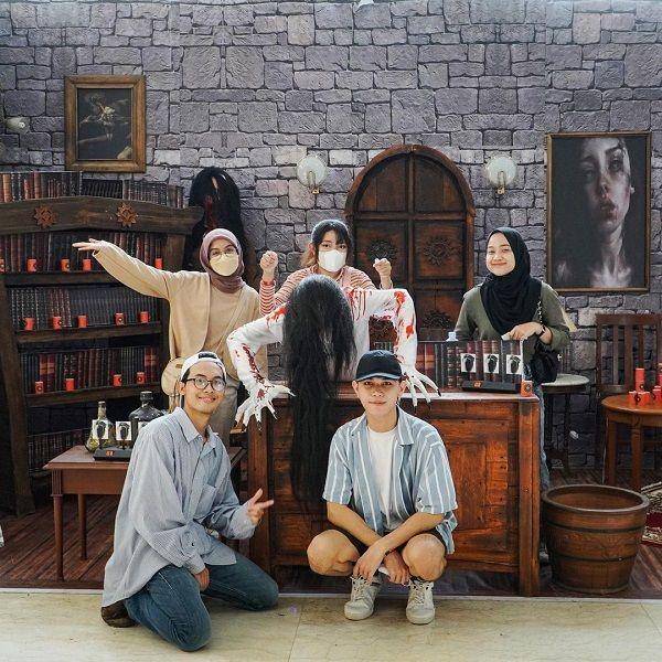 Dendam Hotel Palmerah (instagram.com/harmonycyaa)