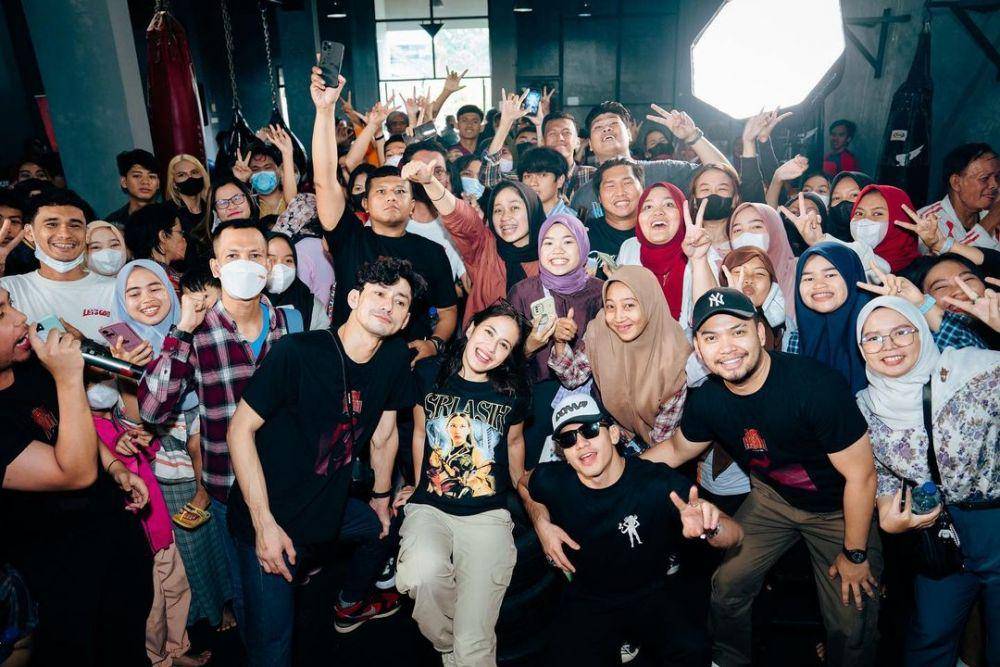 Cast Sri Asih (instagram.com/jefrinichol)