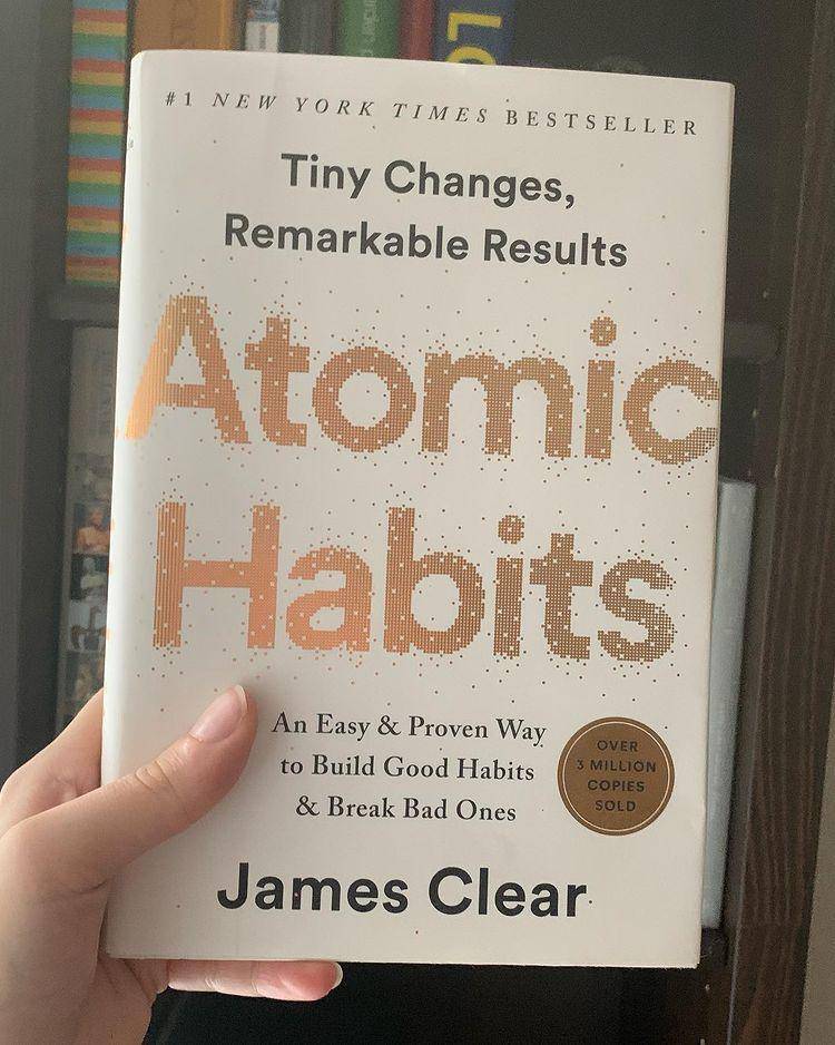 Atomic Habits by James Clear (instagram.com/itsjustbri.yt)