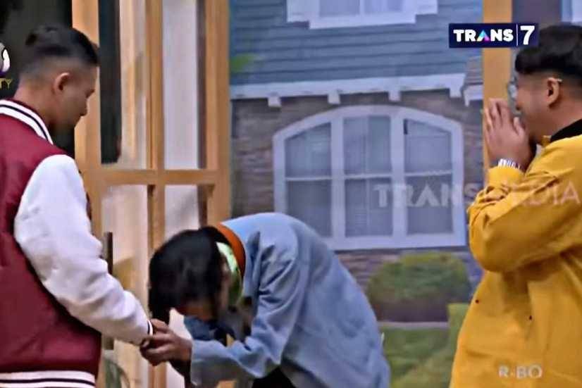 Alif menjadi bintang tamu (youtube.com/TRANS7 OFFICIAL)