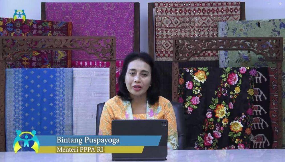 Menteri PPPA Bintang Puspayoga kegiatan Sharing Online: Mengenal Kebaya dan Filosofinya secara virtual (Dok/Humas KemenPPPA)
