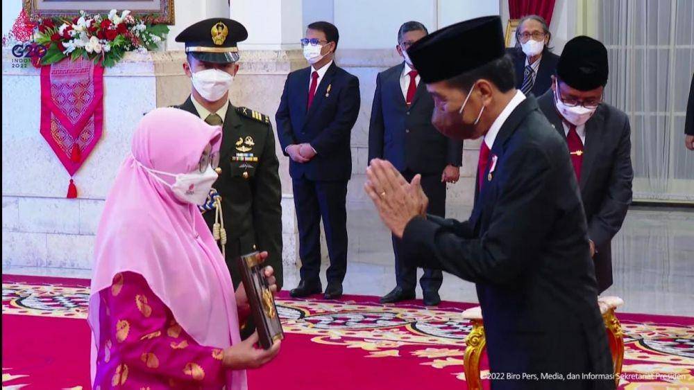 Presiden Jokowi beri gelar 5 pahlawan nasional (Youtube.com/Sekretariat Presiden)
