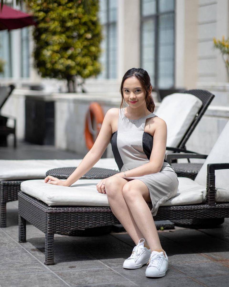 outfit kencan ala Lyodra Ginting (instagram.com/lyodraofficial)