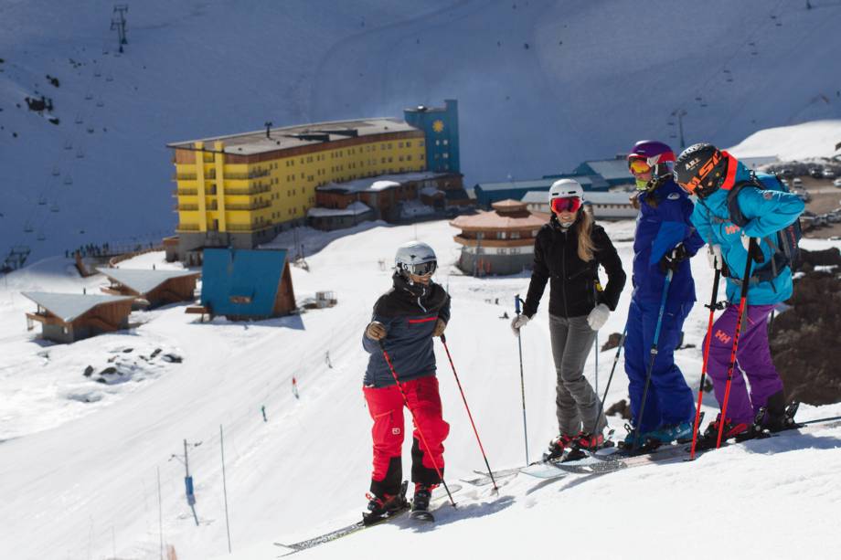 Potret Ski Portillo di Chile (skiportillo.com/home)