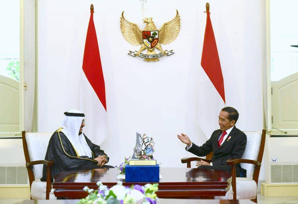Presiden Jokowi mendapat penghargaan dari perdamaian internasional Imam Hasan bin Ali Tahun 2022 (dok. Sekretariat Presiden)