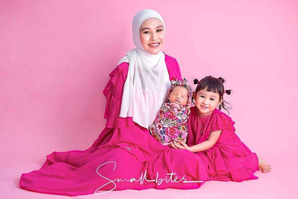pemotretan keluarga Kartika Putri (instagram.com/kartikaputriworld)