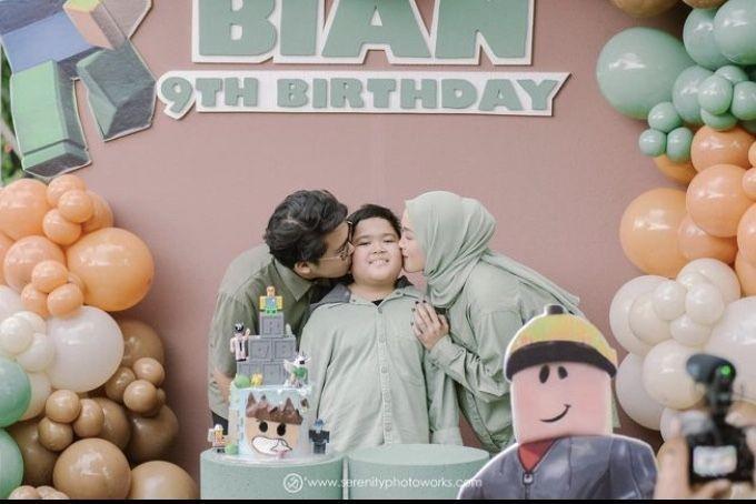 10 Momen Ultah ke-9 Anak Sulung Ririe Fairus, Kompak dengan Ayus