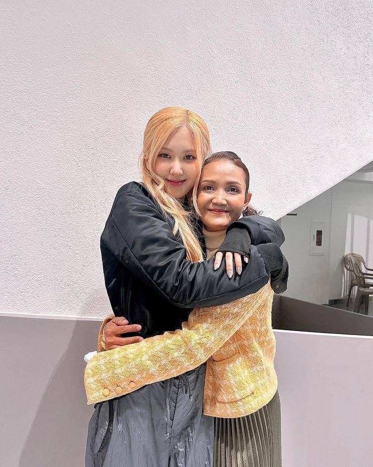 Chitthip Bruschweiler, ibu Lisa BLACKPINK (instagram.com/chitthipbruschweiler)