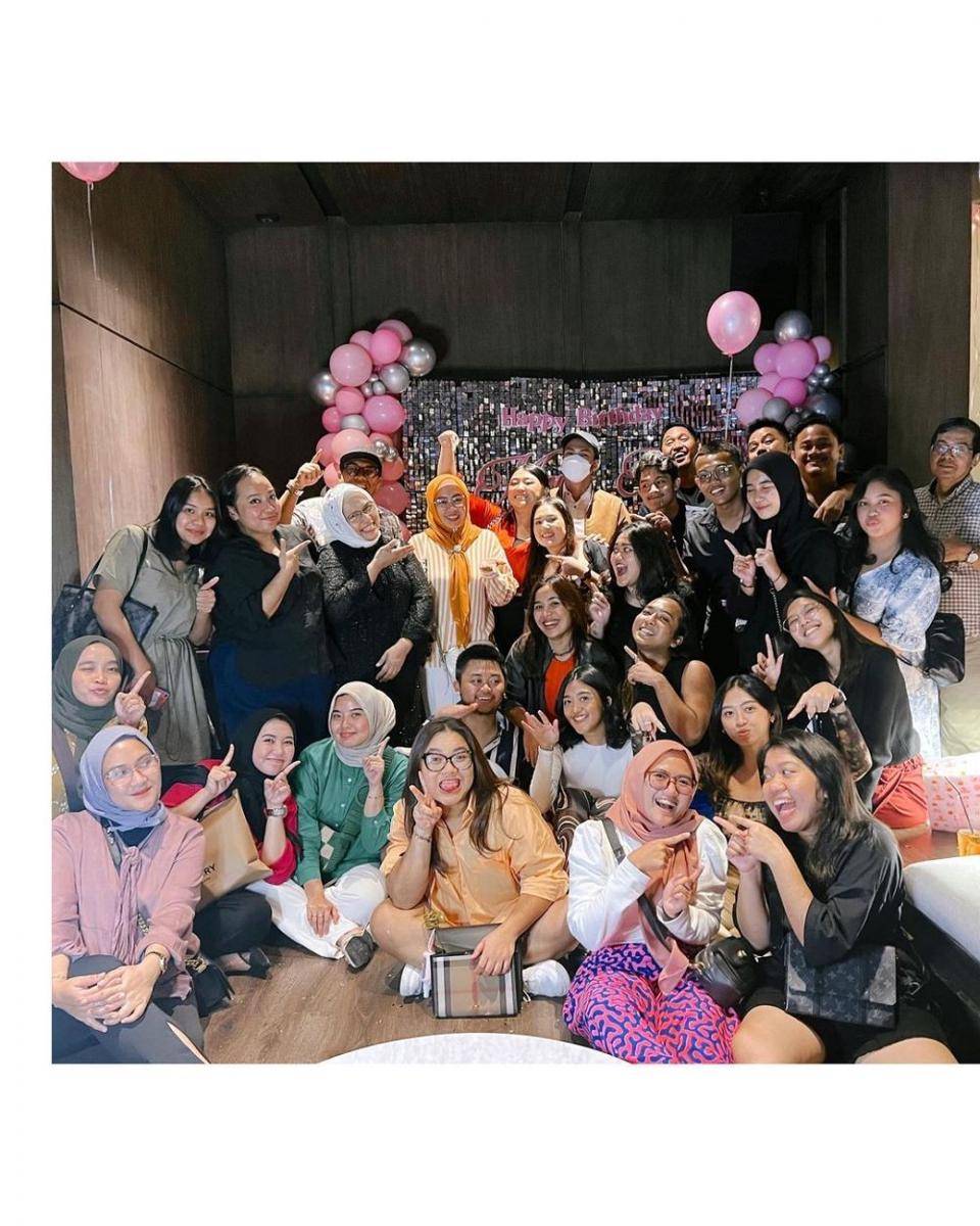 potret ultah ibu Clarissa Putri (instagram.com/ojmo_)