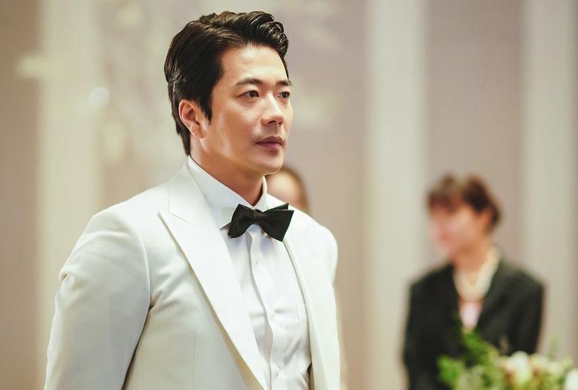 10 Drakor Kwon Sang Woo, Lawan Main Ha Ji Won di Curtain Call