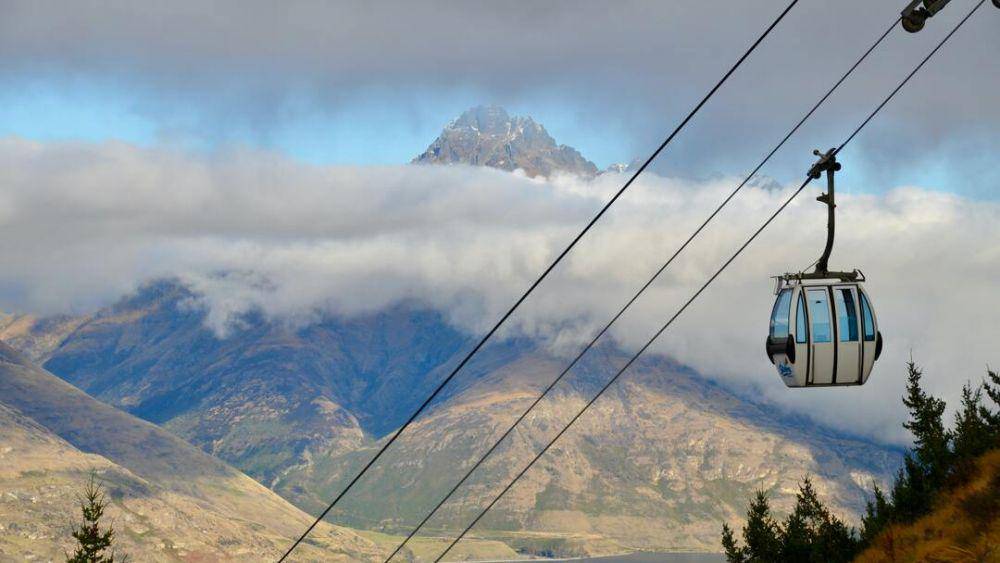 Skyline di Queenstown, New Zealand (Unsplash.com/David Maunsel)