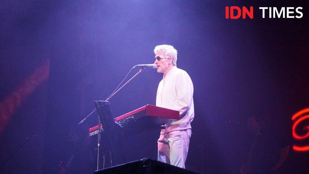 momen konser Michael Learns to Rock pada Selasa (8/11/2022) (Dok. IDN Times/Elizabeth Chiquita)