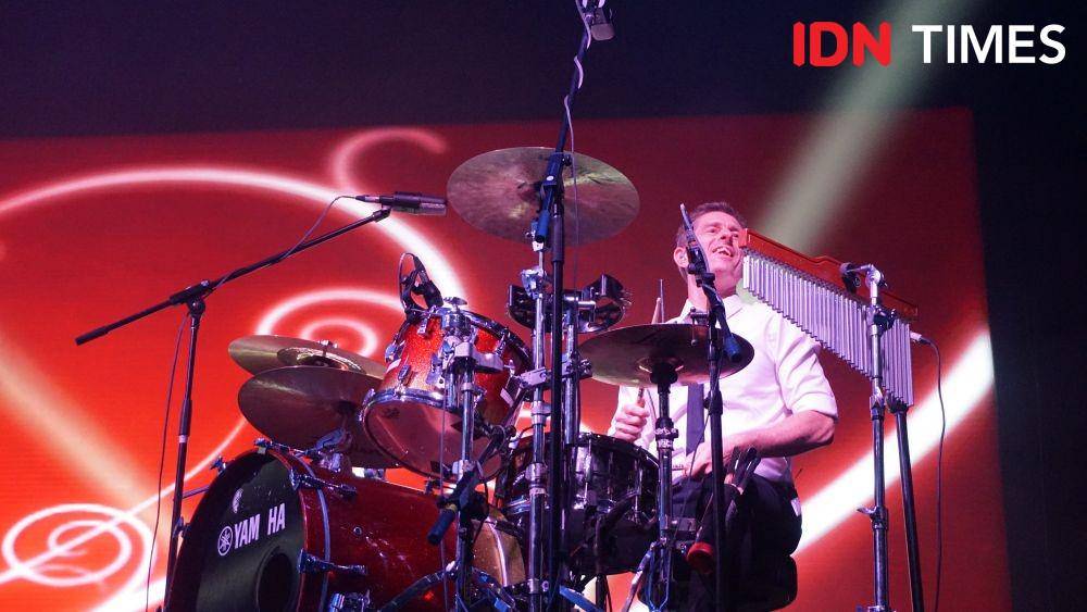 momen konser Michael Learns to Rock pada Selasa (8/11/2022) (Dok. IDN Times/Elizabeth Chiquita)
