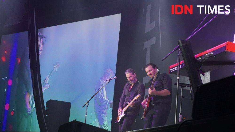 momen konser Michael Learns to Rock pada Selasa (8/11/2022) (Dok. IDN Times/Elizabeth Chiquita)
