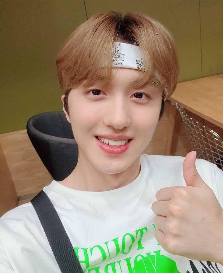 Chani SF9 ketika menjadi idol (instagram.com/handsome_chani)