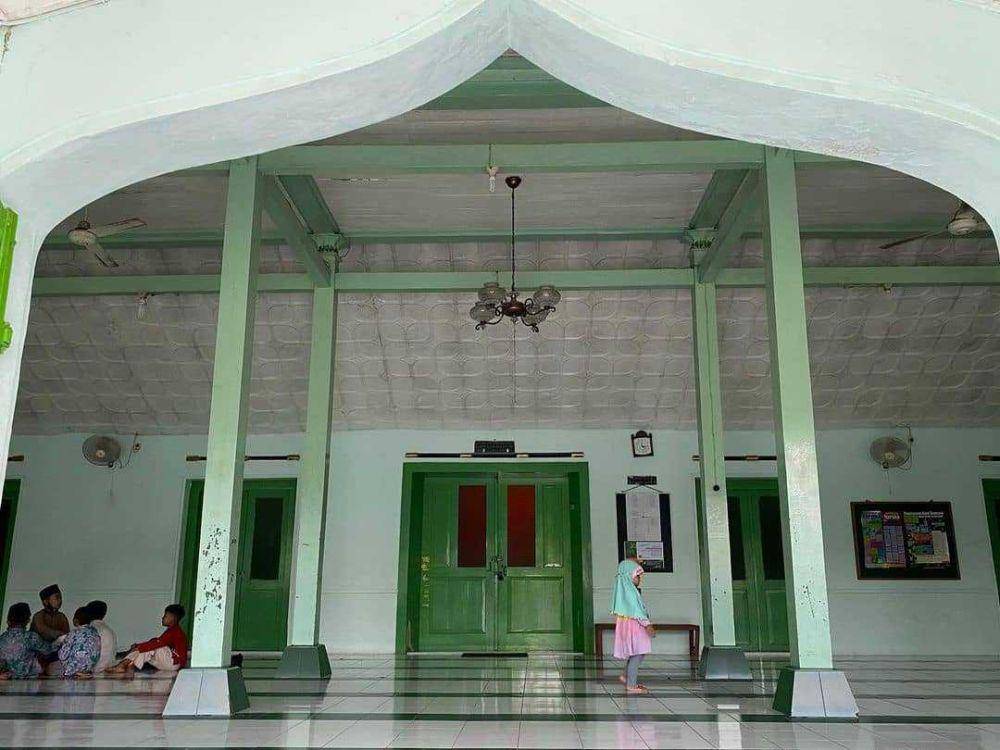 Masjid Laweyan (instagram.com/laurentiuslei)