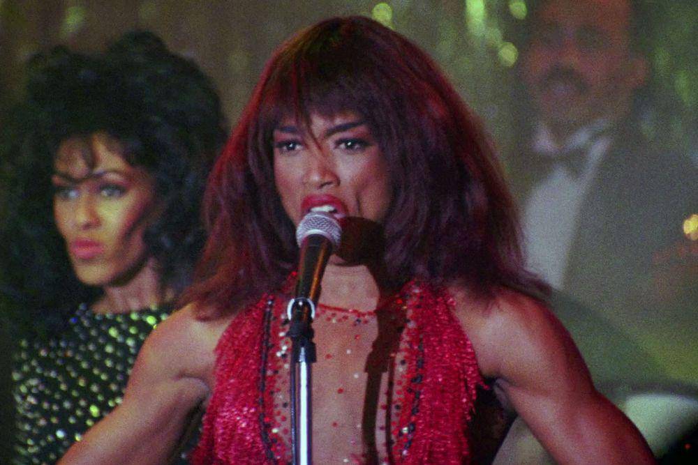 Angela Bassett dalam film What's Love Got to Do with It (dok. Touchstone Pictures/What's Love Got to Do with It)