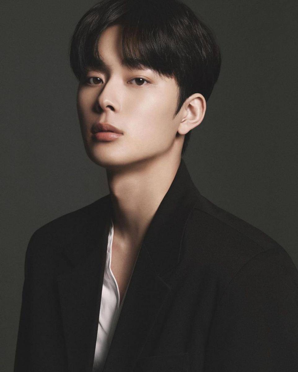 Yoo Seonho (instagram.com/official_yooseonho)