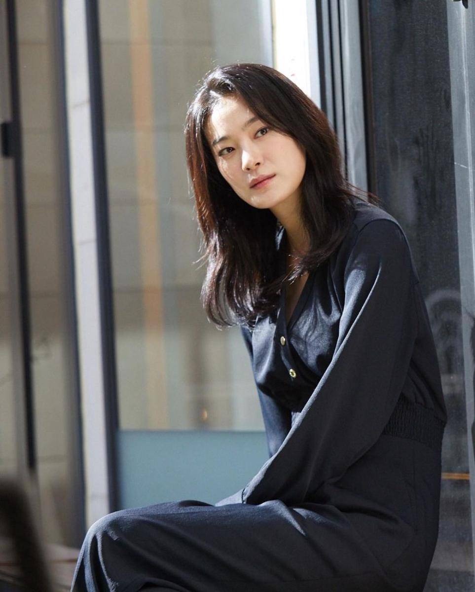 Ok Ja Yeon (instagram.com/okjayeon)