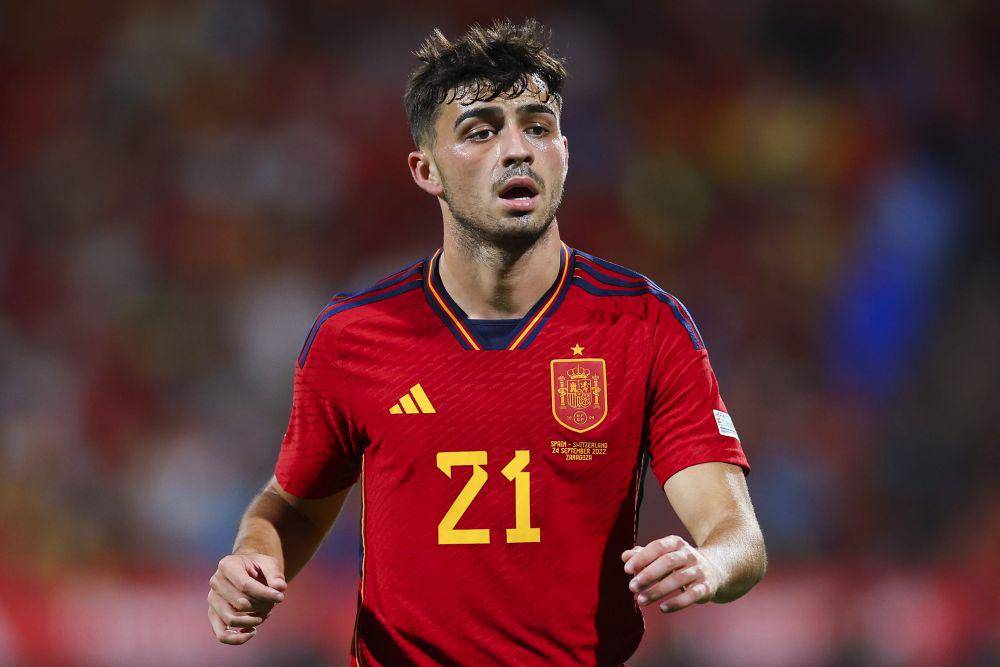 Pedri bintang baru Spanyol (fifa.com)