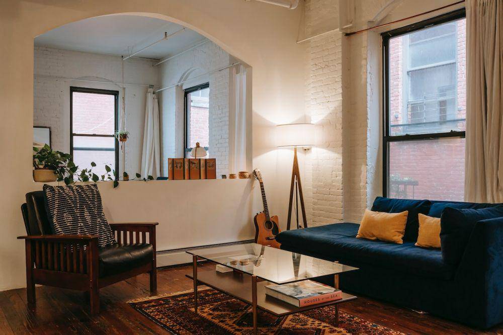 Inspirasi model partisi gypsum untuk interior (pexels.com/Charlotte May)