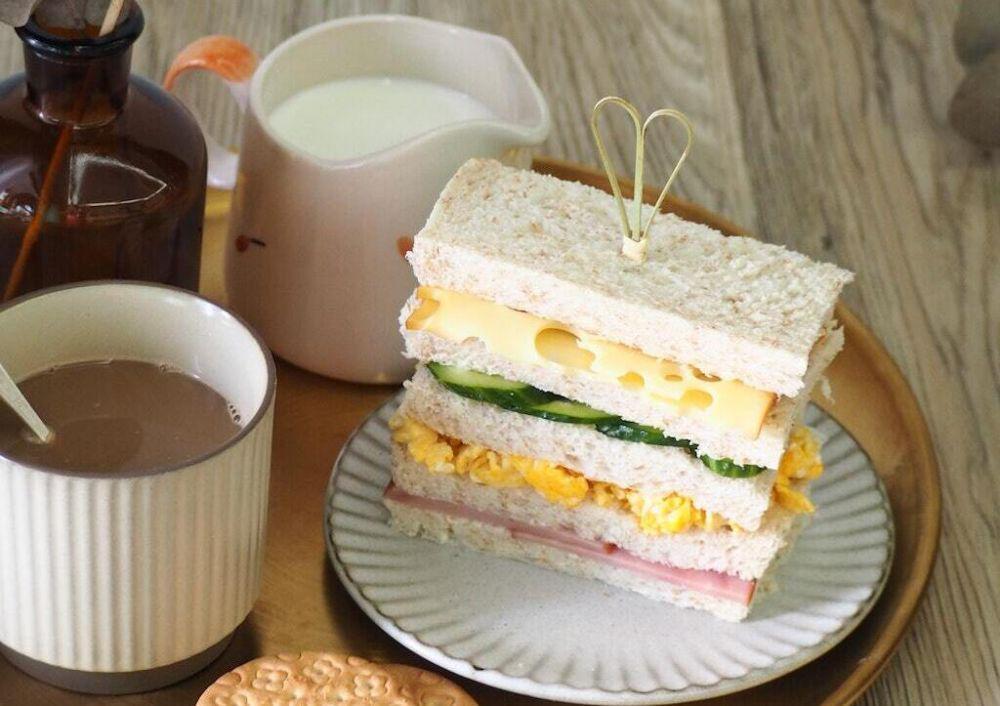 5 Inspirasi Menu Sarapan Berbahan Smoked Beef, Simpel!